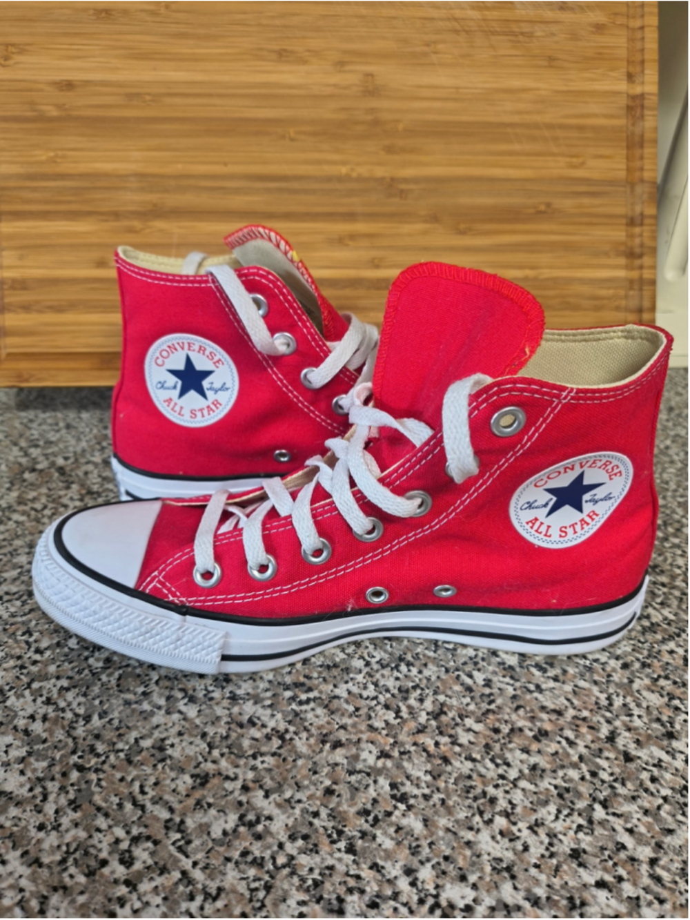 Converse Chuck Taylor All Star High Top Red Sneakers (Men’s 5 / Women’s 7)